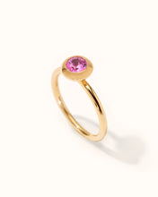 Lade das Bild in den Galerie-Viewer, Stackable Ring - Pink Saphir - klein